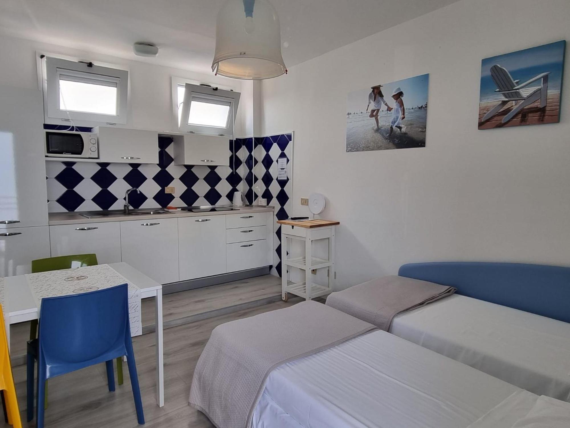 Appart-Hotel Holiday Lignano Sabbiadoro Exterior foto